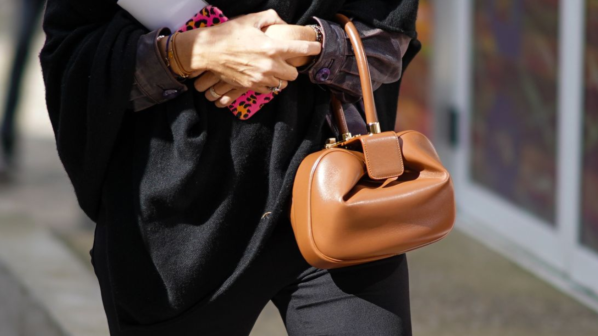 Hinh anh 5: Ban da biet 8 mau tui duoc dat theo ten nhung nguoi noi tieng nay chua?