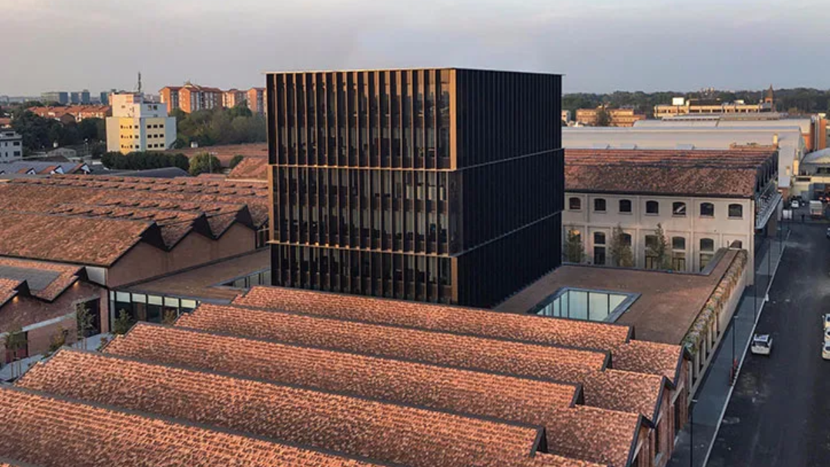 Hinh anh 3: Gucci day manh san xuat giay dep voi nha may moi o Y