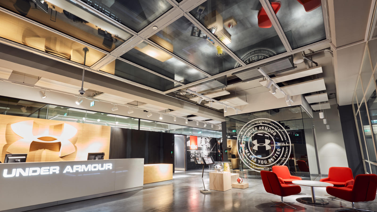 Hinh anh 3: Under Armour va hanh trinh mo rong cong xuong tren toan the gioi