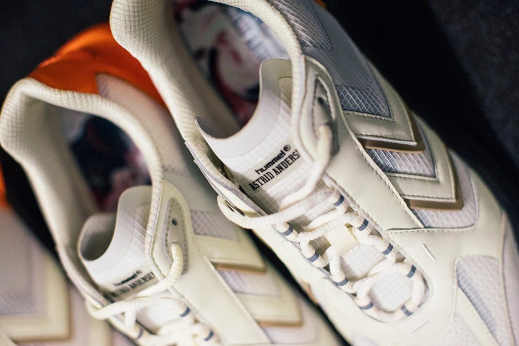 hummel-va-astrid-andersen-he-lo-nhung-hinh-anh-cua-ban-collab-reach-lx-6000