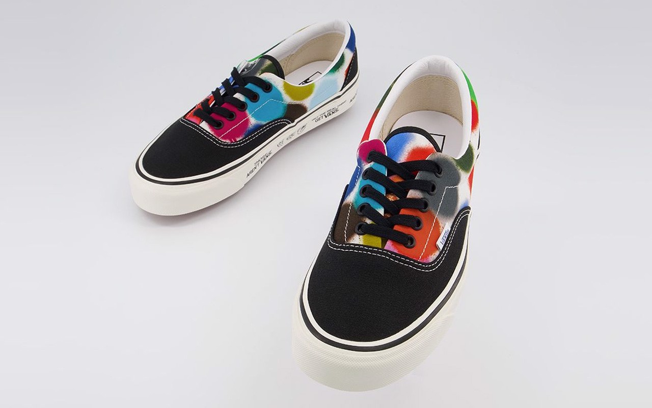 Kham pha ve dep vo cung doc dao cua phien ban Vans Era 95 DX duoc phun son moi nhat