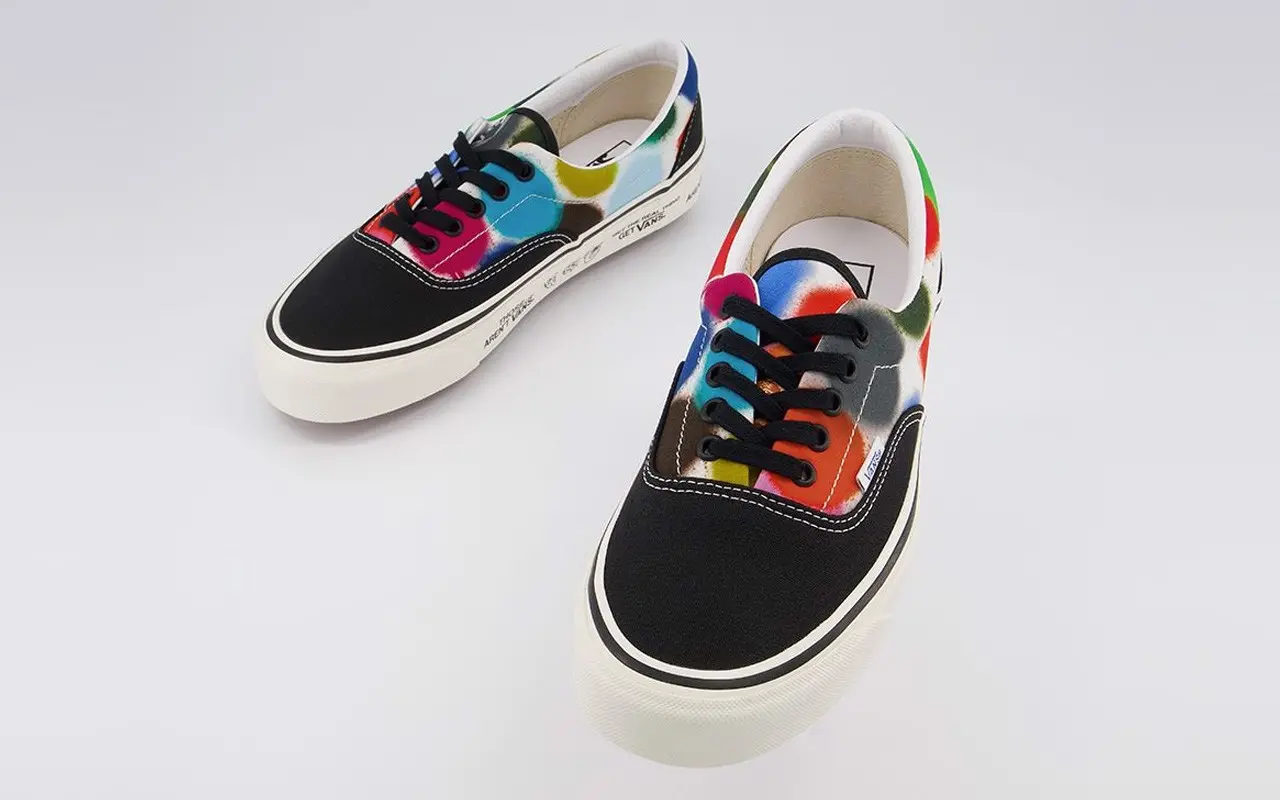 Kham pha ve dep vo cung doc dao cua phien ban Vans Era 95 DX duoc phun son moi nhat