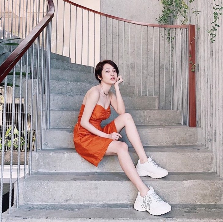 Hinh anh 7: Tat tan tat cac tip phoi do cung voi giay MLB cho cac co nang 2021