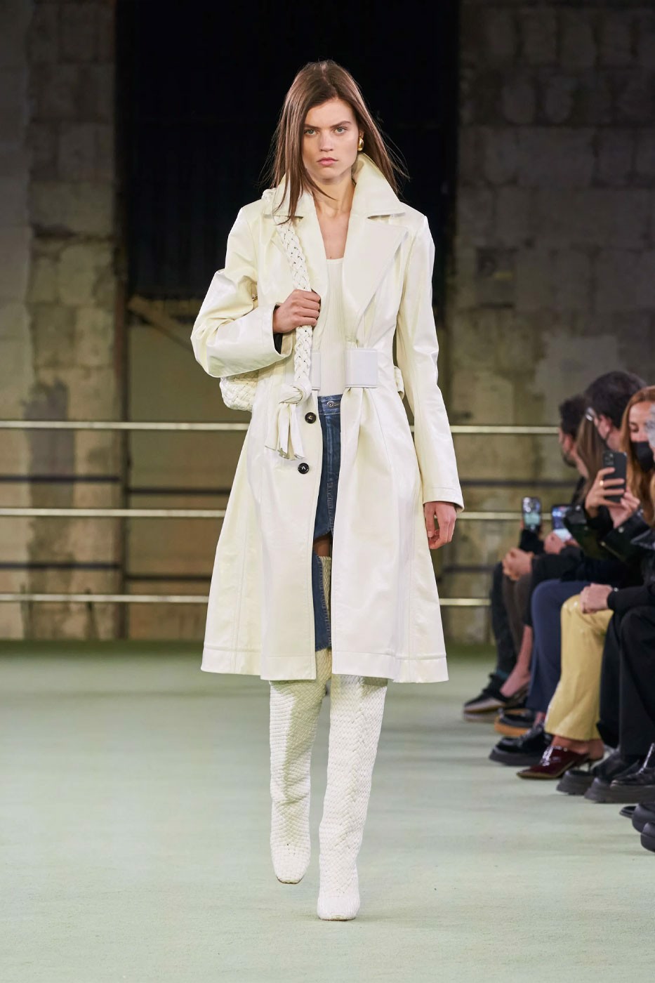 bottega-veneta-ra-mat-bo-suu-tap-tai-milan-fashion-week-fw22