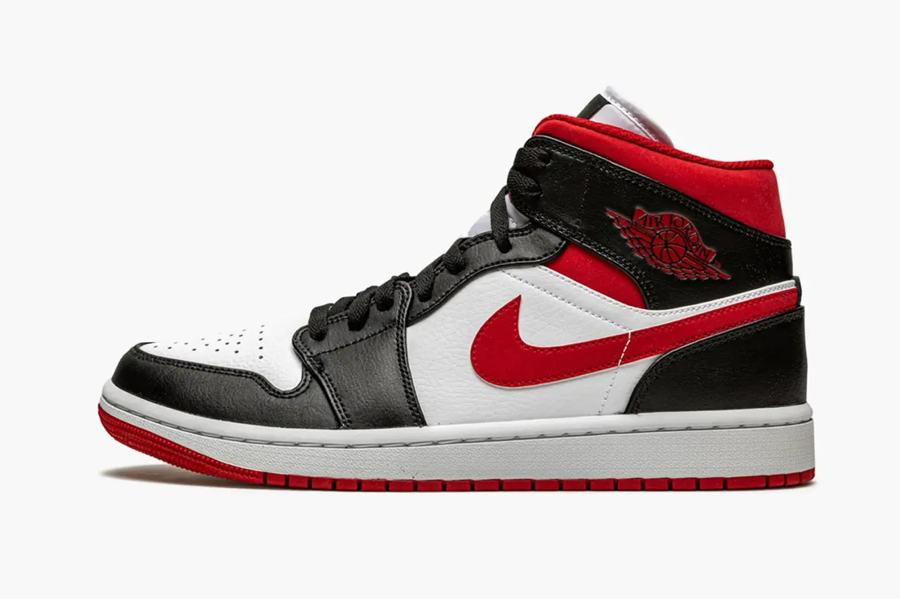 Top nhung doi giay Nike Air Jordan 1 Mid tot nhat nam 2021 (Phan 1)