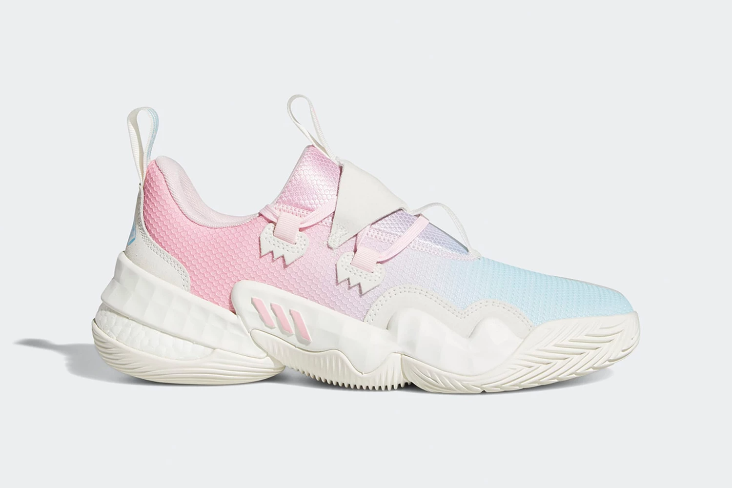 nhung-doi-giay-cho-thay-adidas-la-mvp-cua-mua-giai-nay