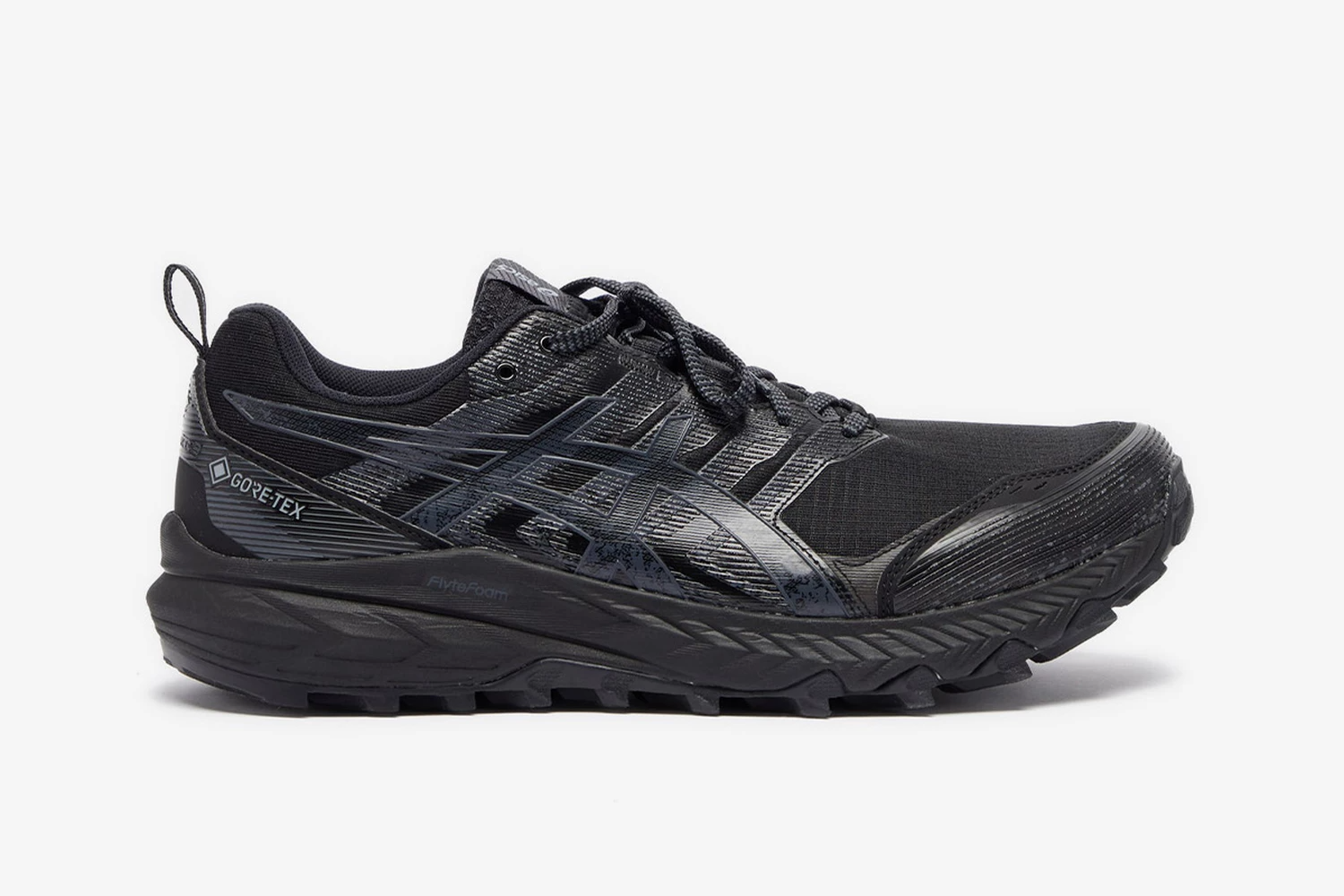 nhung-doi-giay-sneakers-danh-cho-nhung-ban-chan-qua-kho-p2