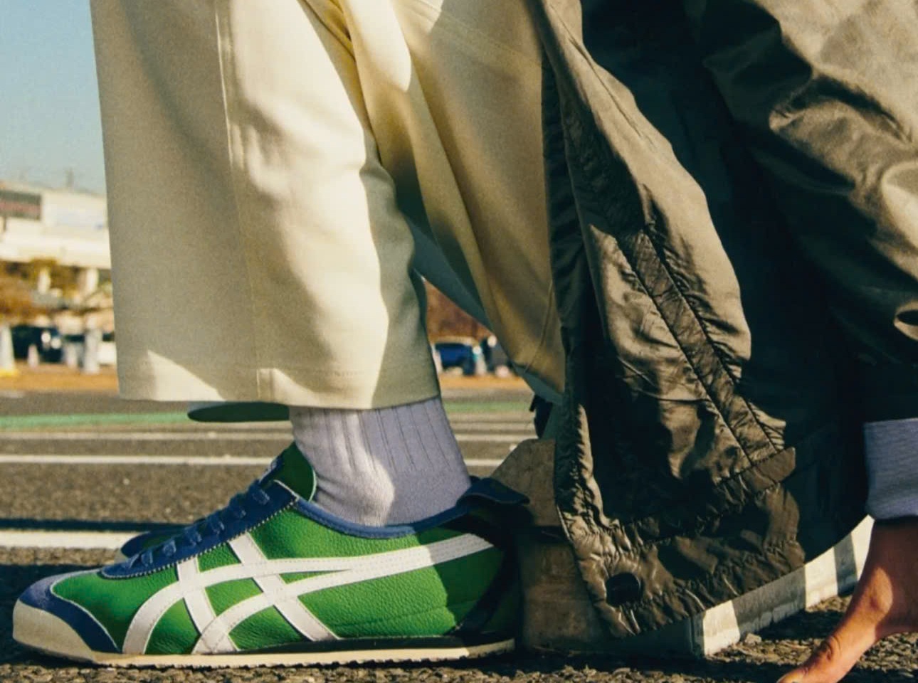 Alternative view of Giày Onitsuka Tiger Mexico 66 'Spinach Green' 1183A201-303