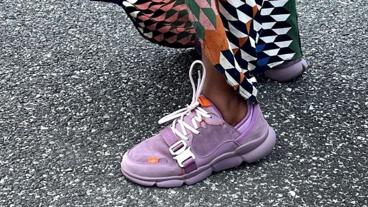 10 doi sneaker ly tuong danh cho nu trong nam 2023 nay (Phan 2)