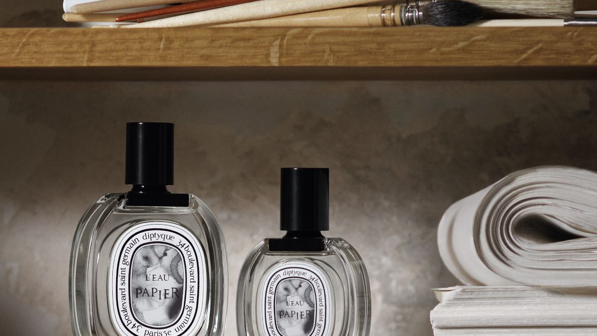 Hinh anh 1: 20 huong nuoc hoa ban nen so huu trong ky nghi le mua he nay (Phan 1)