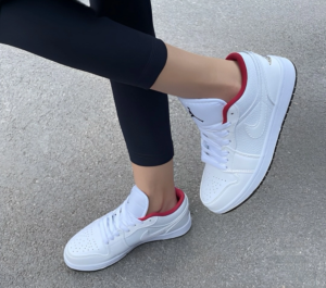 Giay Nike Air Jordan 1 Low 'White Gym Red Black' 553560-164