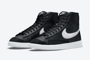 Giay Nike Blazer Mid 77 'Next Nature Black White' DO1344-001