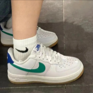 Giay Nike Air Force 1 Low ’07 ‘Stadium Green’ DD8959-110