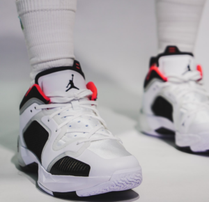 Giay Nike Air Jordan XXXVII Low PF 'White Black Siren Red' DQ4123-100