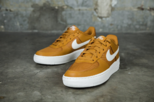 Giay Nike Air Force 1 Low 'Monarch Sail' DX1656-800