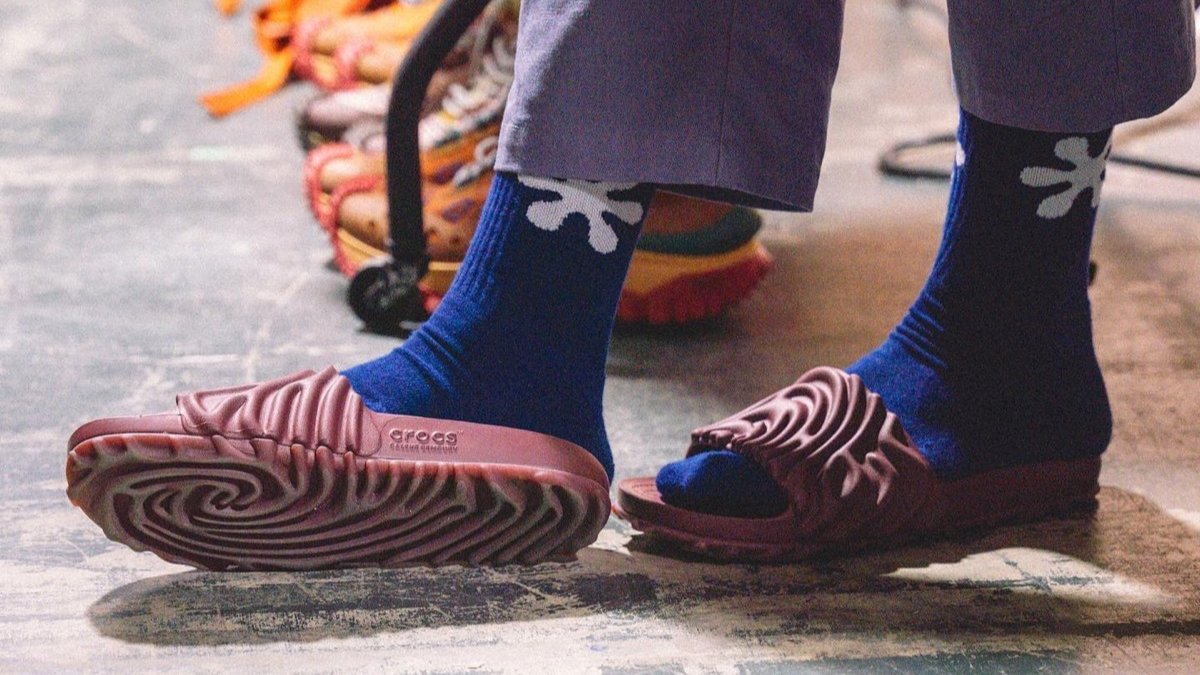 Hinh anh 2: Dau la 5 mau giay slip-on va slide hoan hao cho mua he 2023 nay?