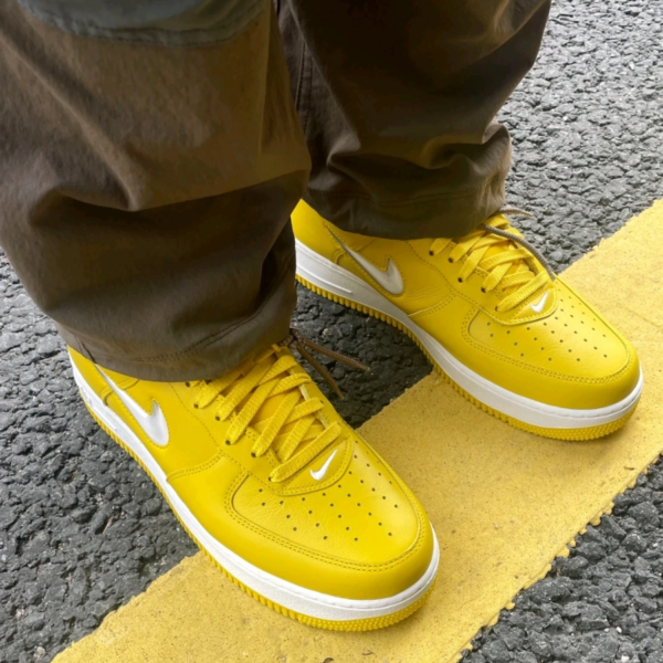 Giày Nike Air Force 1 Low ’07 Retro ‘Yellow’ FJ1044-700 - Hình ảnh 4