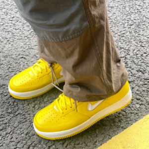 Giay Nike Air Force 1 Low ’07 Retro ‘Yellow’ FJ1044-700