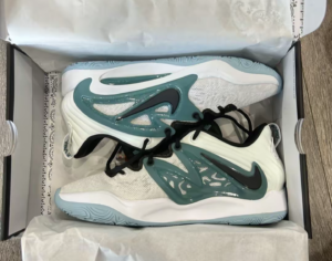 Giay Nike KD 15 'White Volt Photon Dust' FJ1216-100