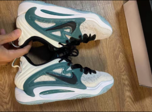 Giay Nike KD 15 'White Volt Photon Dust' FJ1216-100