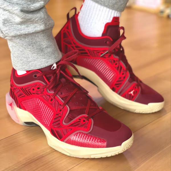 Giày Nike Air Jordan XXXVII Low 'Red' DV9989-601 - Hình ảnh 2