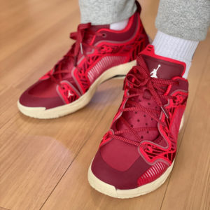 Giay Nike Air Jordan XXXVII Low 'Red' DV9989-601