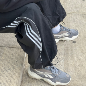 Giay Reebok Fluffipuff 'Grey' HP7724