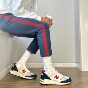 Giay New Balance 990v2 'White Red' M990TA2