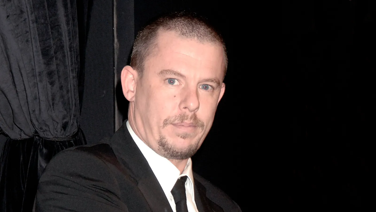 Hinh anh 4: Nhung dieu can biet truoc khi mua giay Alexander McQueen