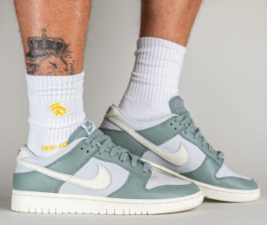 Giay Nike Dunk Low 'Mica Green' DV7212-300