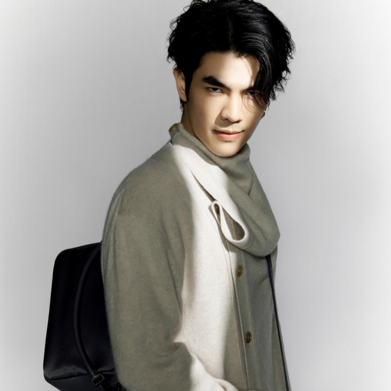 Hinh anh 4: Chuc danh dai su Dior tai Thai Lan goi ten Apo va Mile