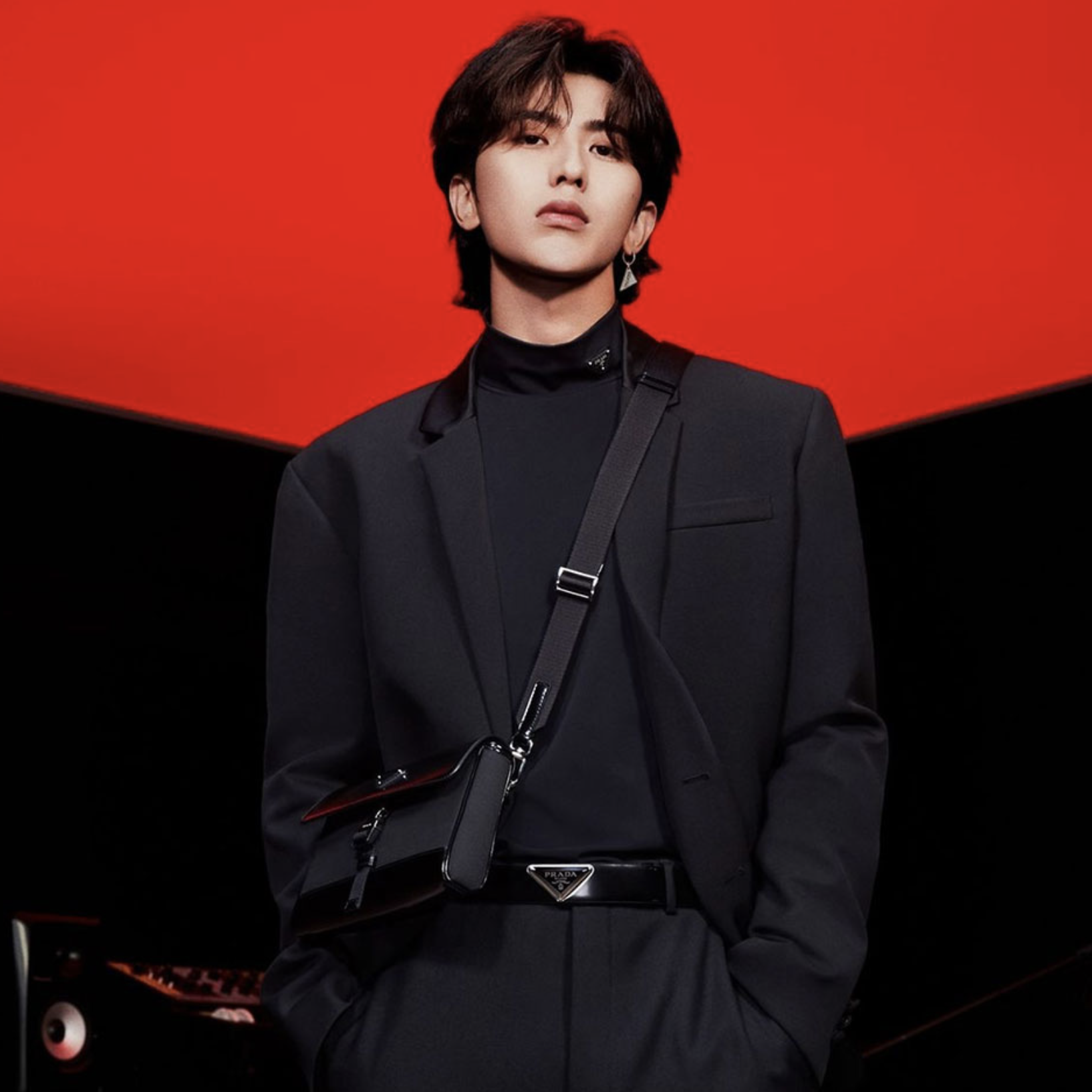 Prada một lần nữa vướng lùm xùm với scandal của Thái Từ Khôn Hinh anh 8: Prada mot lan nua vuong lum xum voi scandal cua Thai Tu Khon