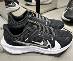 Giay Nike Pegasus 40 Premum 'Black White Grey' FB7703-001