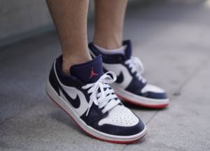 Giay Nike Air Jordan 1 Low 'Obsidian Ember Glow' 553558-481