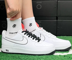 Giay Nike Air Force 1 '07 'White Black' DV0788-103