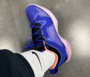 Giay Nike Jordan 37 'Low Lapis' DQ4122-400