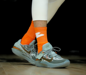 Giay Nike Zoom GT Cut 2 'Devin Booker Keep It Tight' DJ6015-301