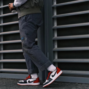 Giay Nike Air Jordan 1 Retro Low OG 'Black Toe' CZ0790-106