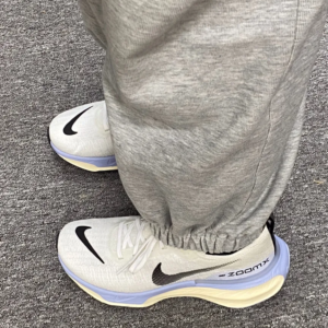 Giay Nike Invincible Run 3 'White Cobalt Bliss' DR2615-100