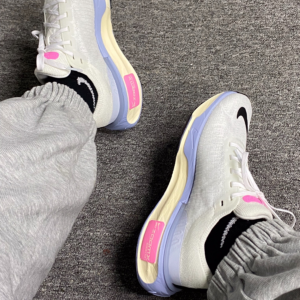 Giay Nike Invincible Run 3 'White Cobalt Bliss' DR2615-100