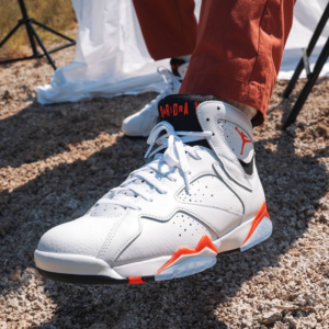 Giay Nike Air Jordan 7 Retro 'White Infrared' CU9307-160