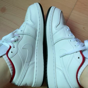 Giay Nike Air Jordan 1 Low 'White Gym Red Black' 553560-164