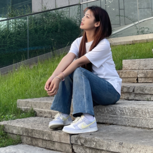 Giay Nike Dunk Low SE 'Easter' FJ4641-536