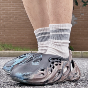 Dep Adidas Yeezy Foam RNR 'MX Cinder' ID4126