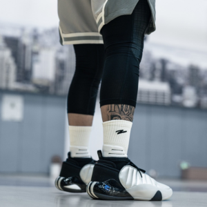 Giay Adidas Harden Vol 7 'Silver Metallic' HQ3424