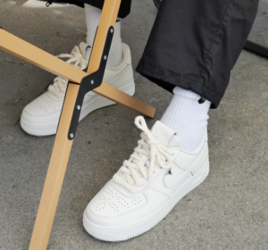 Giay Nike Air Force 1 Low '07 LV8 'Needlework' FJ4559-133