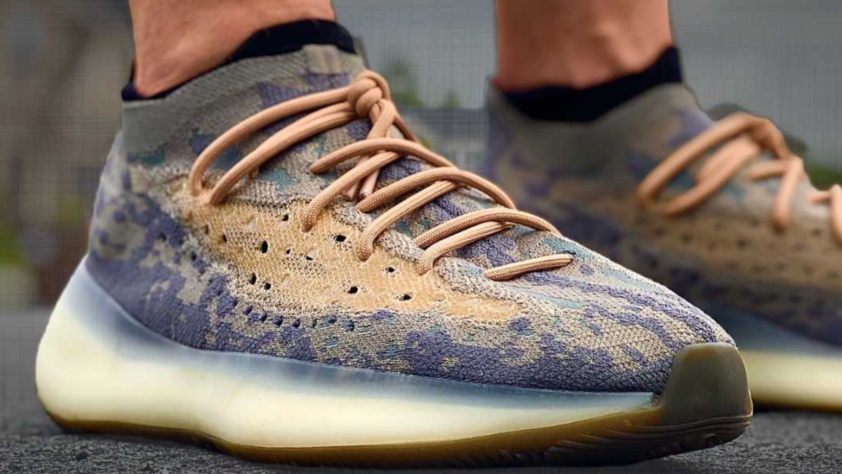 Tất tần tật những gì bạn cần biết về đợt sale adidas Yeezy cuối cùng