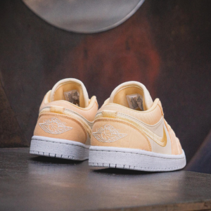 Giay Nike Air Jordan 1 Low SE 'Celestial Gold' DV0426-200