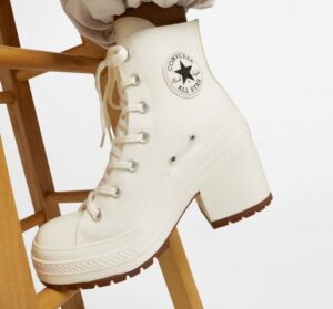 Giay Converse Chuck 70 High De Luxe Heel 'Egret' A05348C