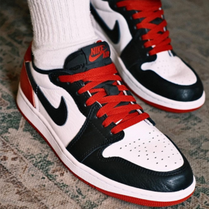 Giay Nike Air Jordan 1 Retro Low OG 'Black Toe' CZ0790-106